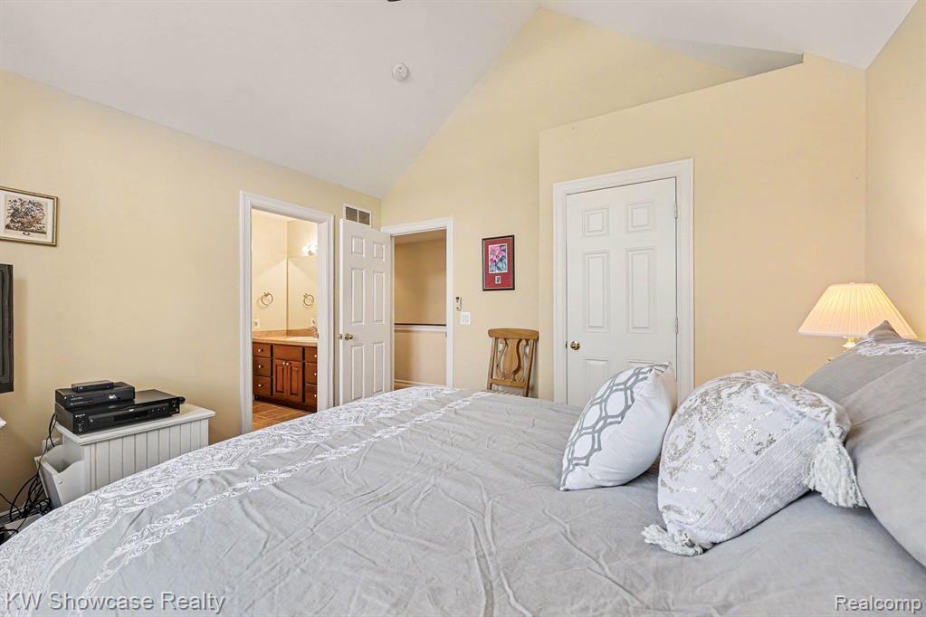 47955 Andover Drive, Novi, MI — Photo 26
