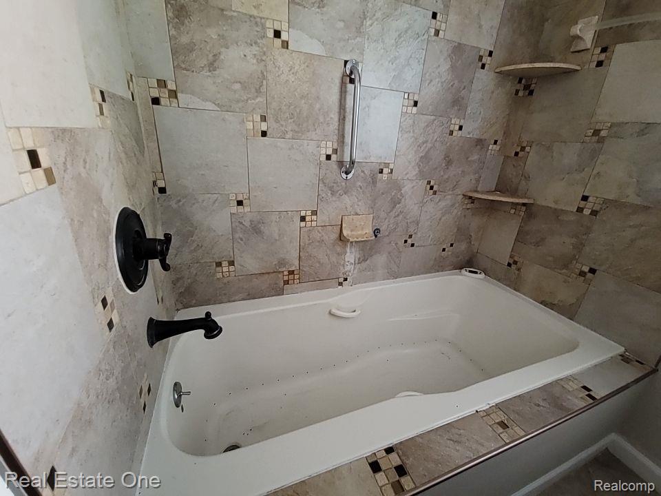 7732 DOLPHIN, Redford, MI 48239 — Photo 45