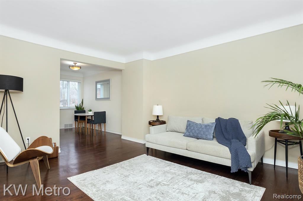 500 W HOUSTONIA Avenue, Royal Oak, MI 48073 — Photo 5