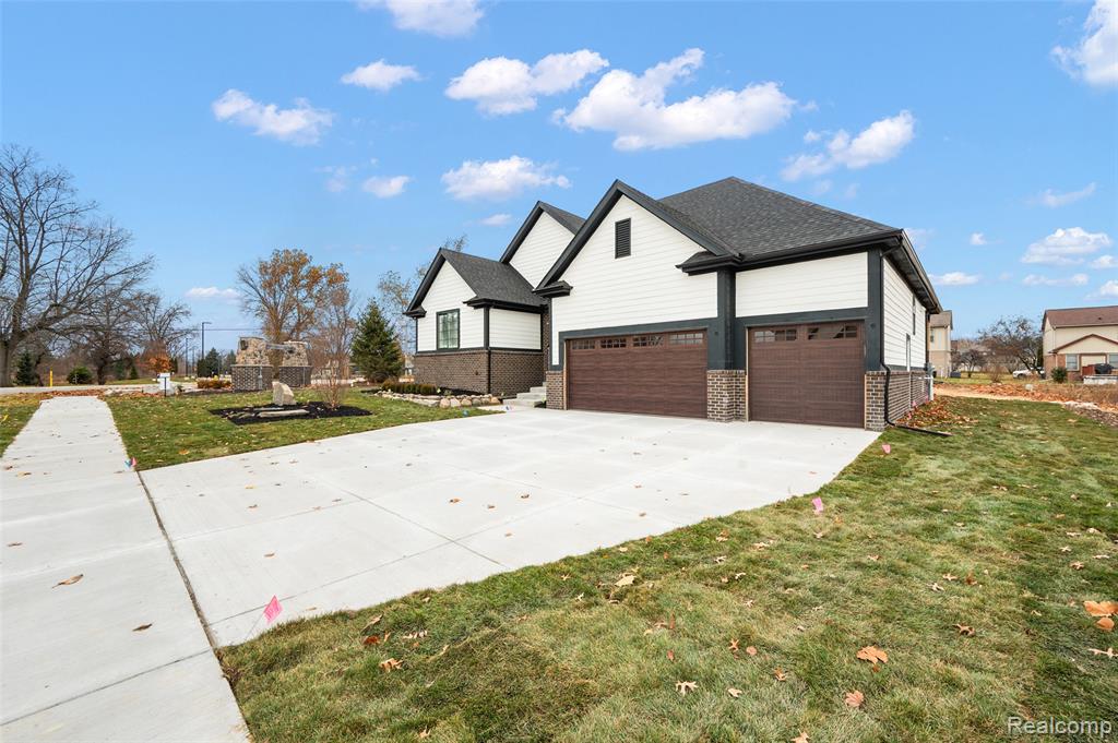 29697 Red Fox Lane, Chesterfield, MI 48047 — Photo 4