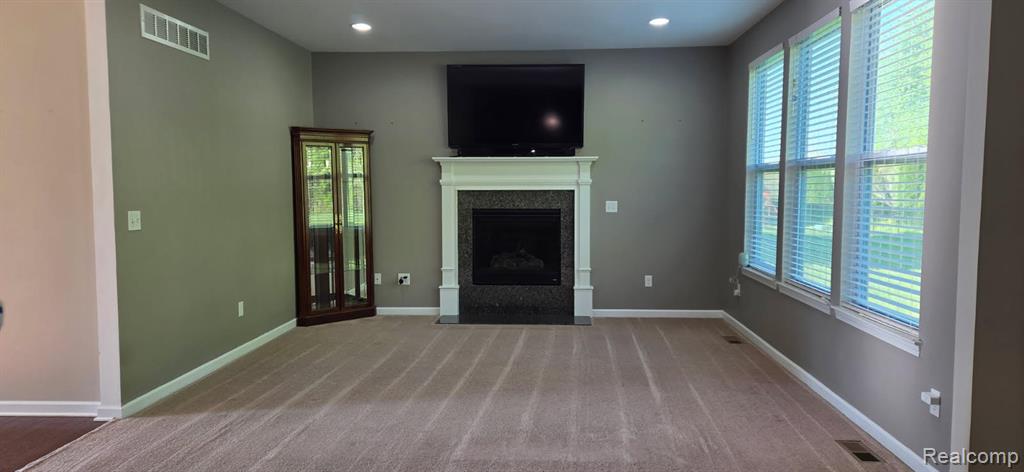 28720 Apple Blossom Drive, Flat Rock, MI 48134 — Photo 2