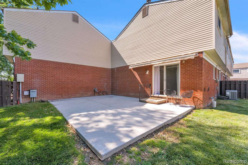 8126 Farnum Avenue, Warren, MI 48093 — Photo 24