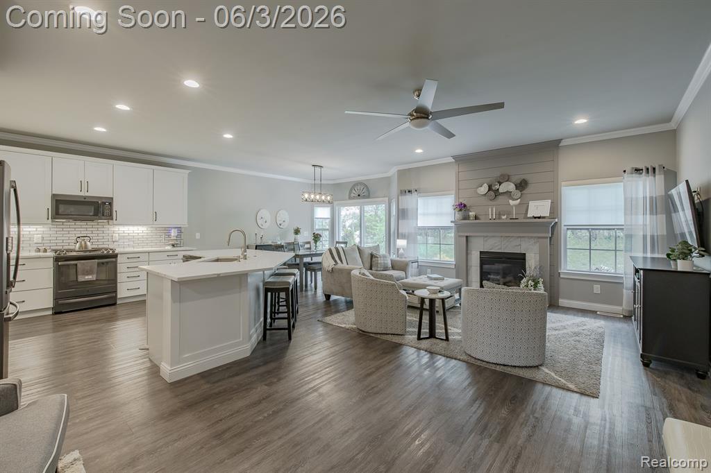 7466 Village Court, Davisburg, MI 48350 — Photo 5
