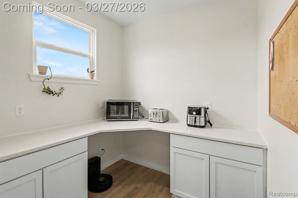 2048 Blackstone Lane, Howell, MI 48843 — Photo 6