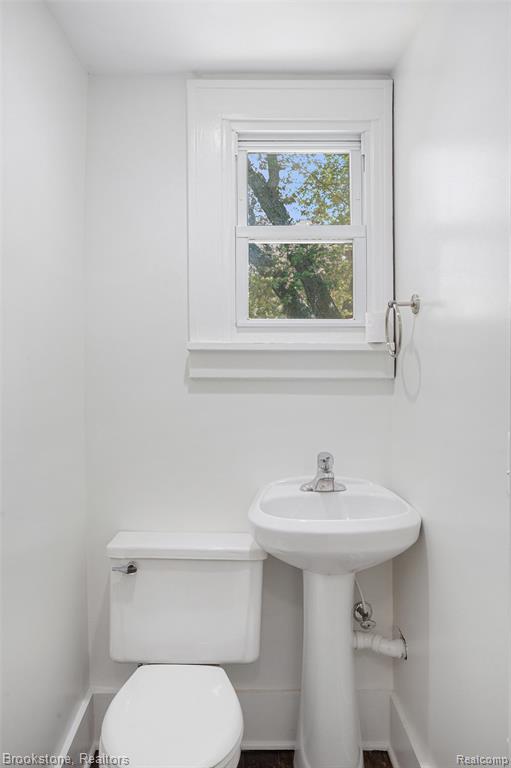 159 Alice Avenue, Bloomfield, MI 48302 — Photo 19