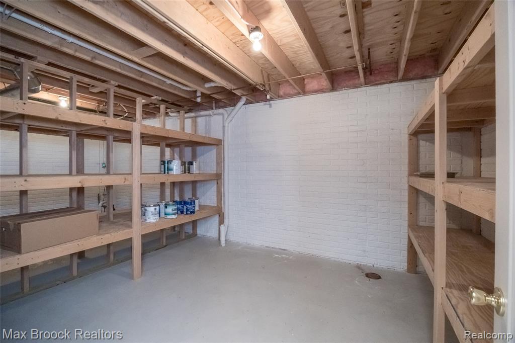 52221 Chickadee, Shelby Twp, MI 48315 — Photo 68