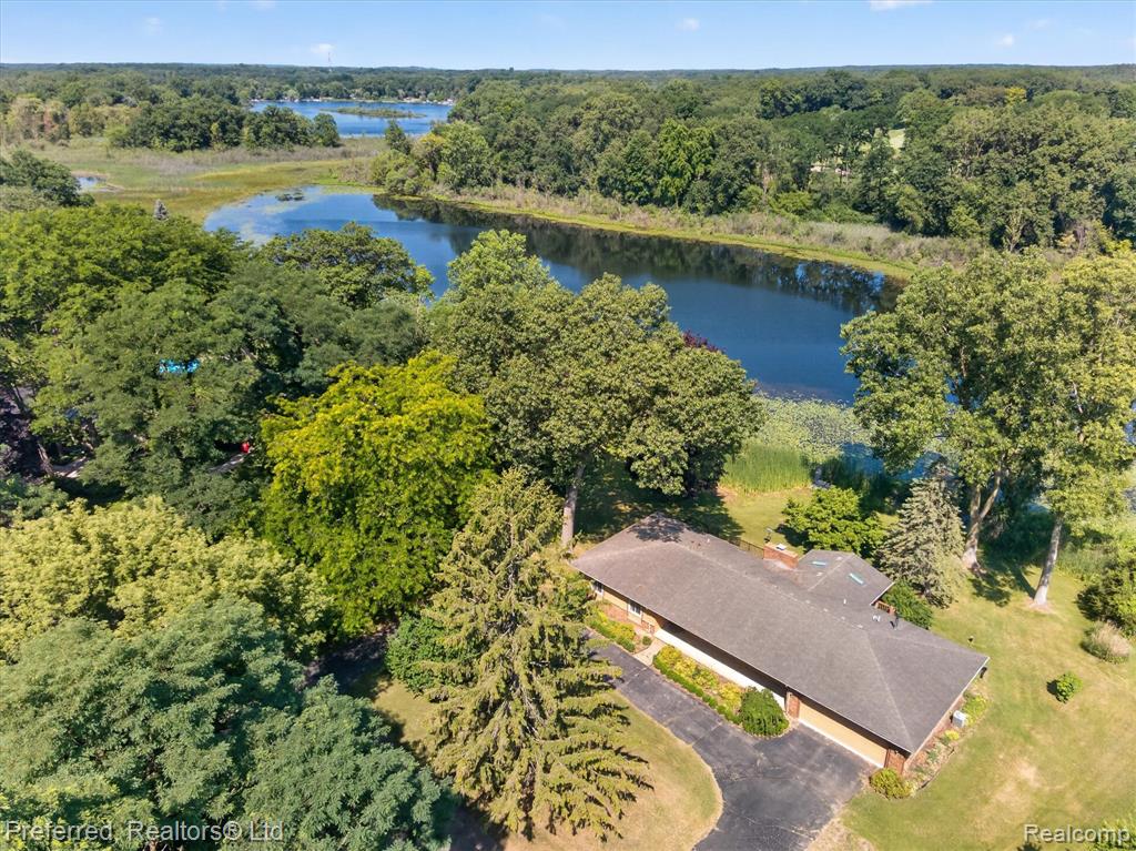 5524 Lawrence Court, Pinckney, MI 48169 — Photo 54