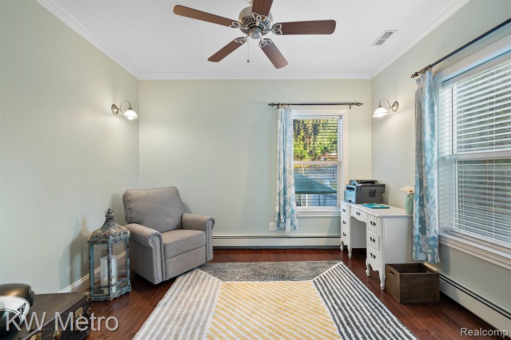 735 E HURON Street, Milford, MI 48381 — Photo 6
