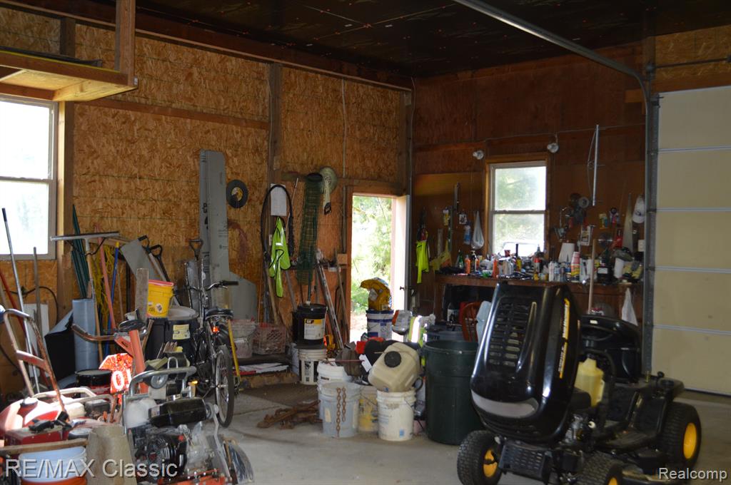 56000 9 MILE Road, South Lyon, MI 48178 — Photo 40