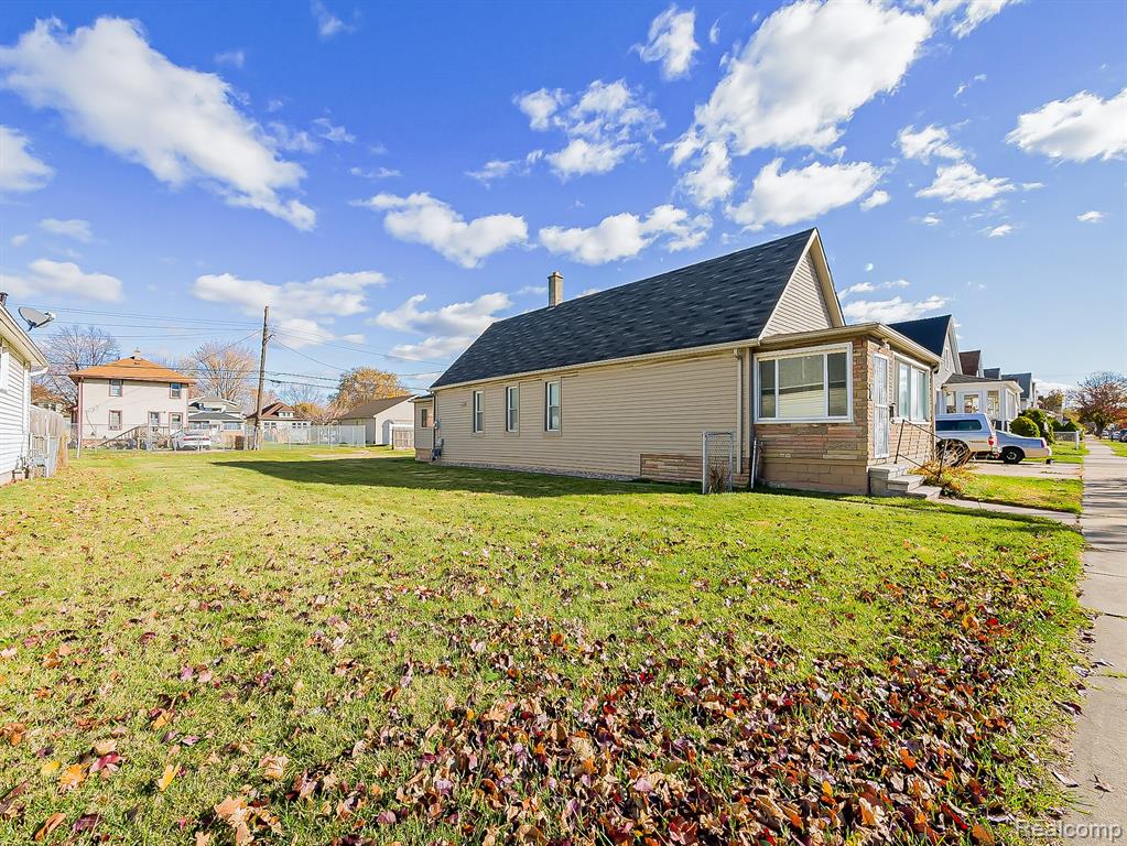 75 E Henry Street, River Rouge, MI 48218 — Photo 16