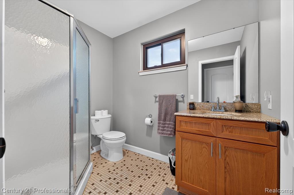 40365 La Grange Drive, Sterling Heights, MI 48313 — Photo 15
