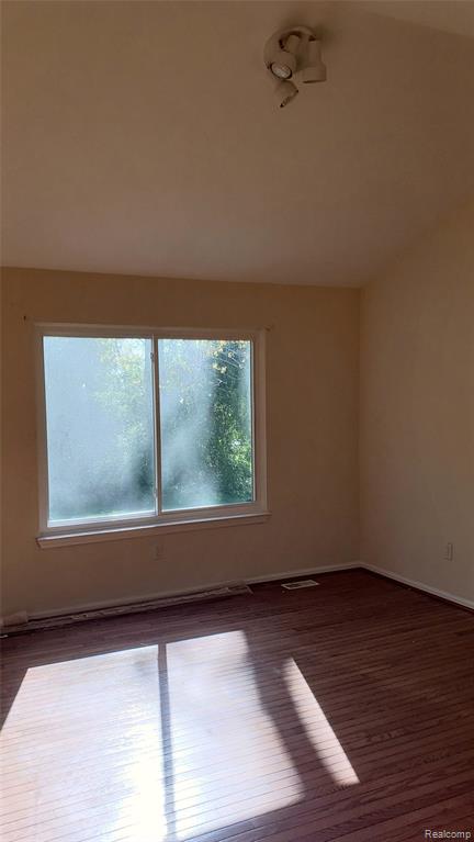 6196 Crystal Lake Drive, Romulus, MI 48174 — Photo 15