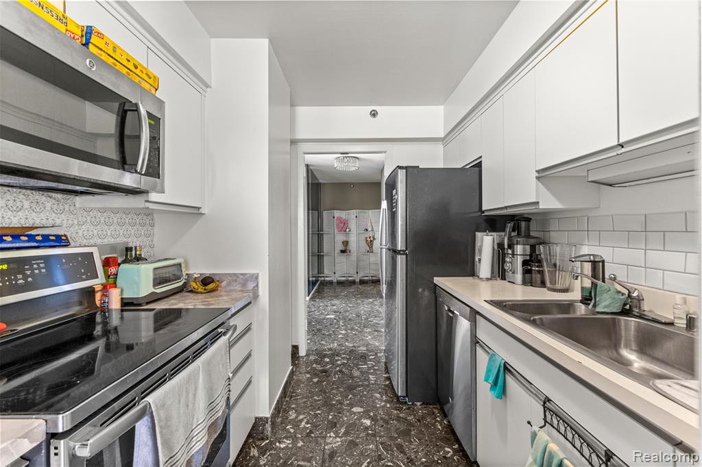 5000 Town Center, 1503, Southfield, MI 48075 — Photo 15