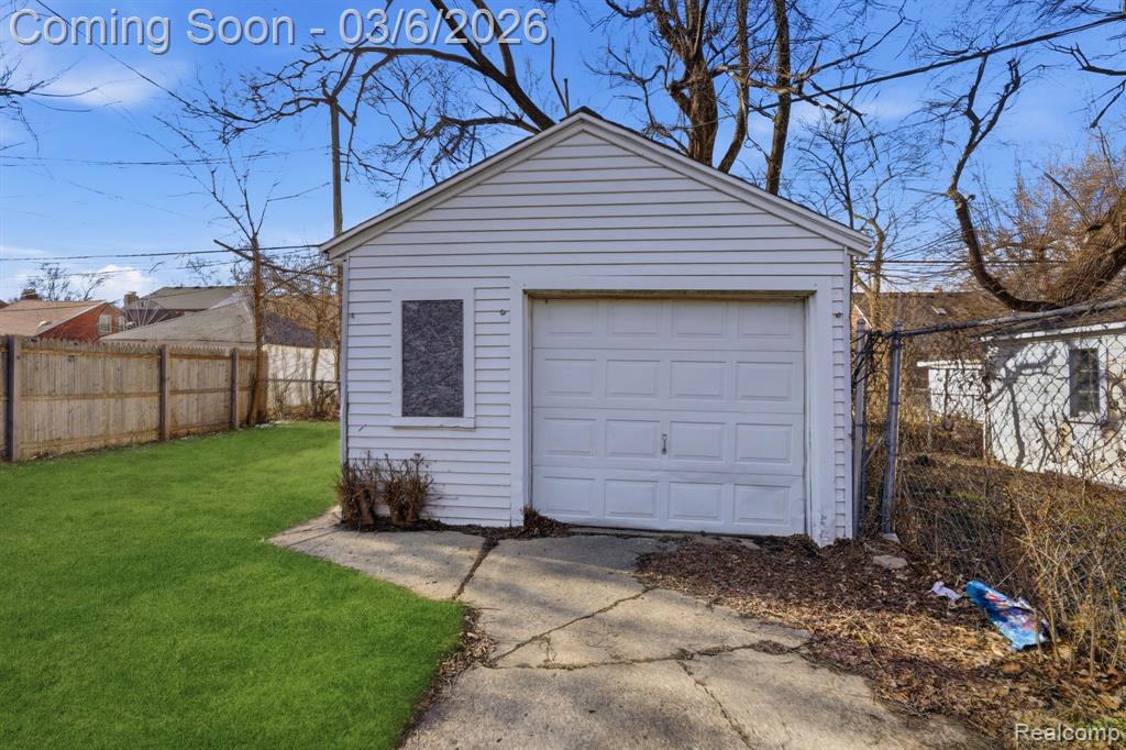 10947 Roxbury Street, Detroit, MI 48224 — Photo 31