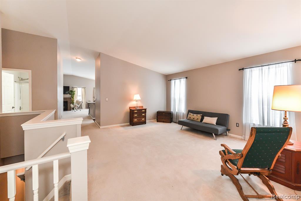 2578 SIGNATURE Circle, Pinckney, MI 48169 — Photo 9