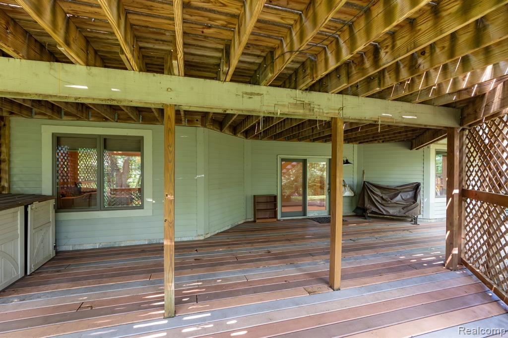 6939 West Ridge Drive, Brighton, MI 48116 — Photo 15