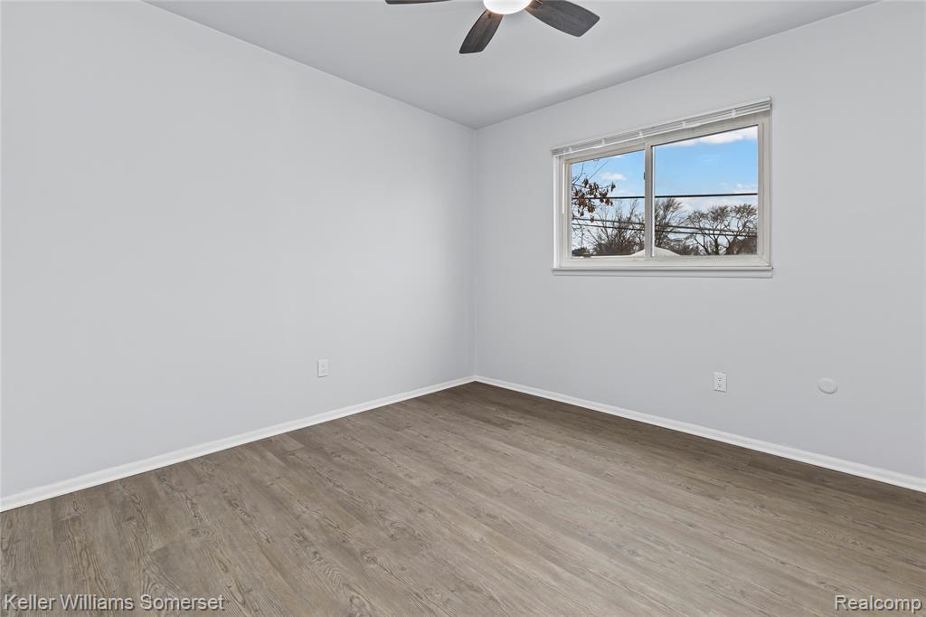 4345 Crooks Road, 26, Royal Oak, MI 48073 — Photo 17