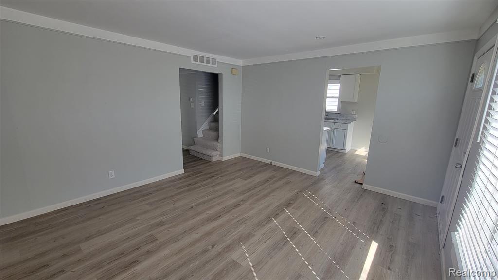 4251 Dolores Avenue, Warren, MI 48091 — Photo 4