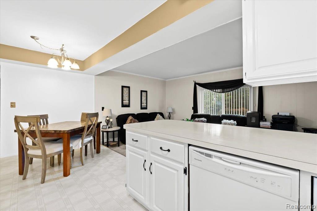 728 SOREL Drive, Canton, MI 48188 — Photo 11