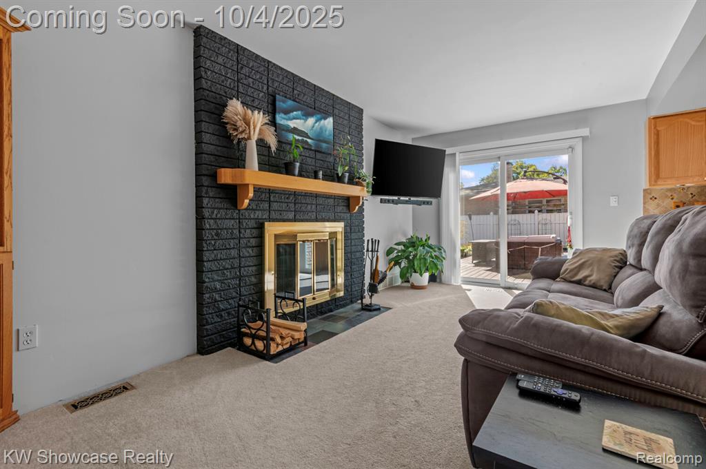 8644 Independence Drive, Sterling Heights, MI 48313 — Photo 11