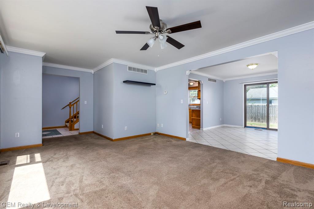 422 Clinton Street, Wyandotte, MI 48192 — Photo 9