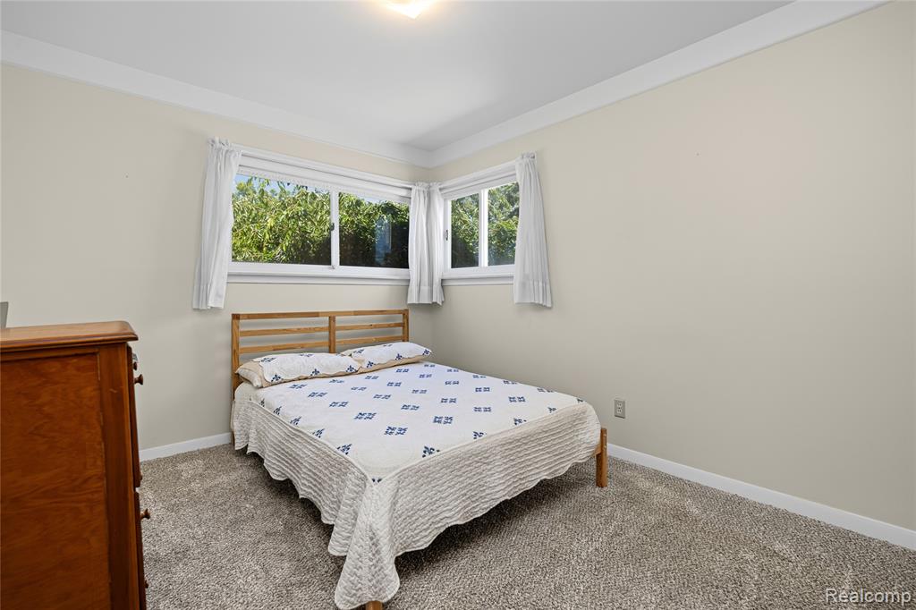 33441 Leona Street, Garden City, MI — Photo 20