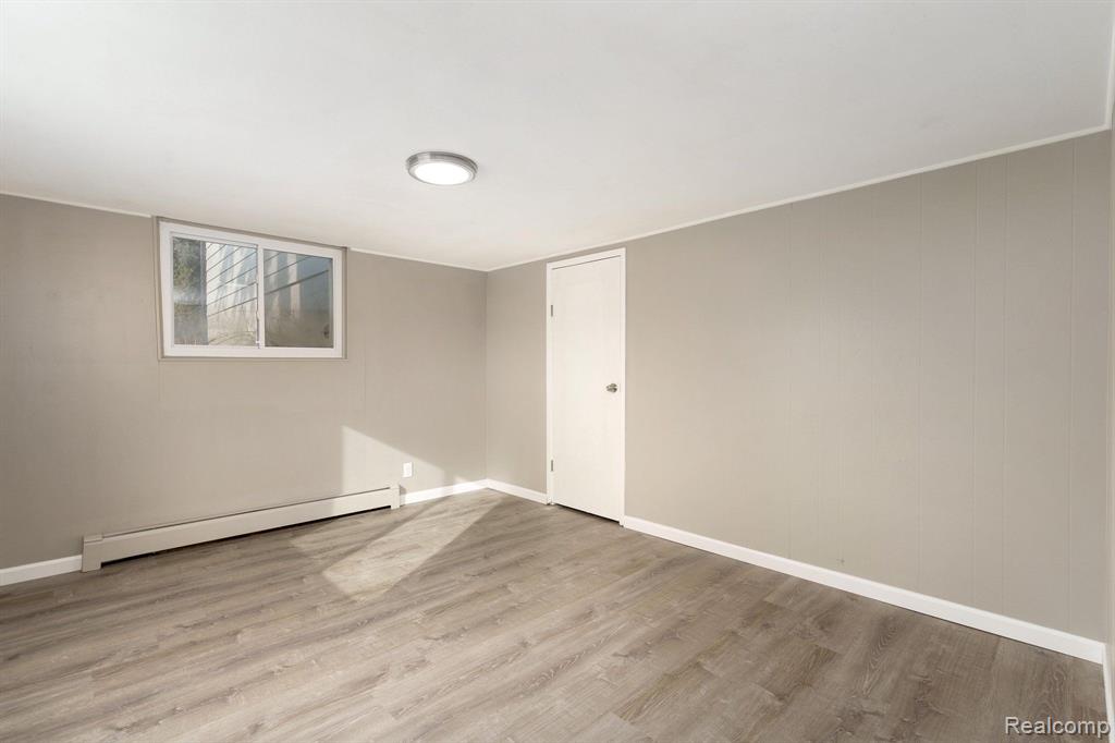 411 BUNNY RUN Boulevard, Lake Orion, MI 48362 — Photo 23