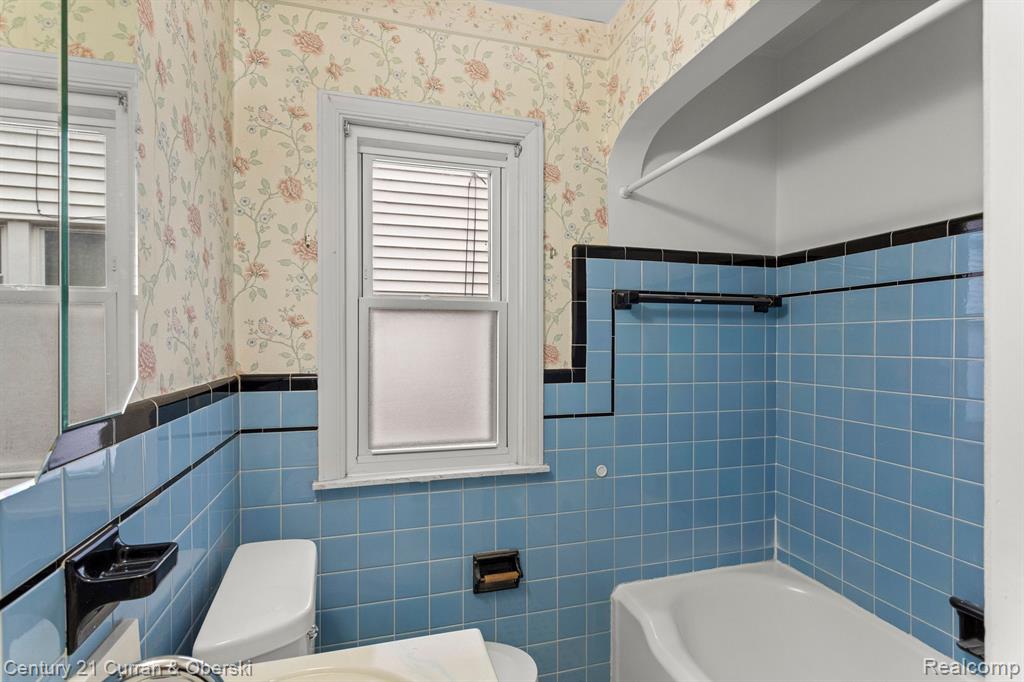 6535 ORCHARD Avenue, Dearborn, MI 48126 — Photo 15