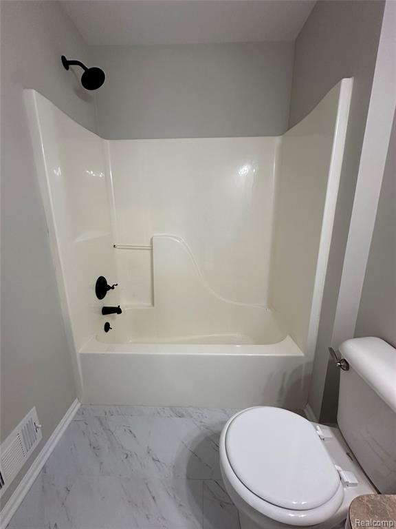56602 Winding Creek Drive, Macomb, MI 48042 — Photo 29