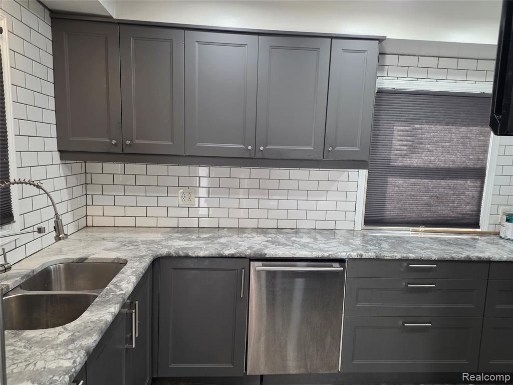 8960 Arnold Avenue, Redford, MI 48239 — Photo 6