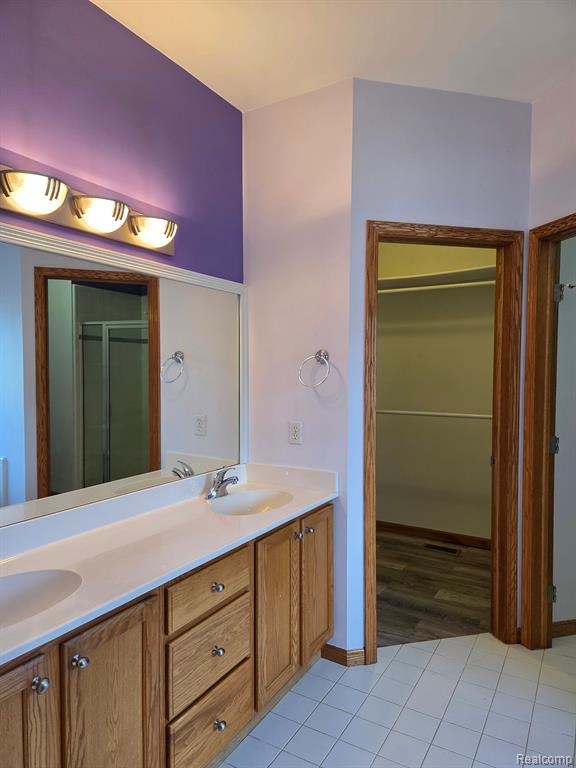 4453 CREEKVIEW Drive, Howell, MI 48843 — Photo 12