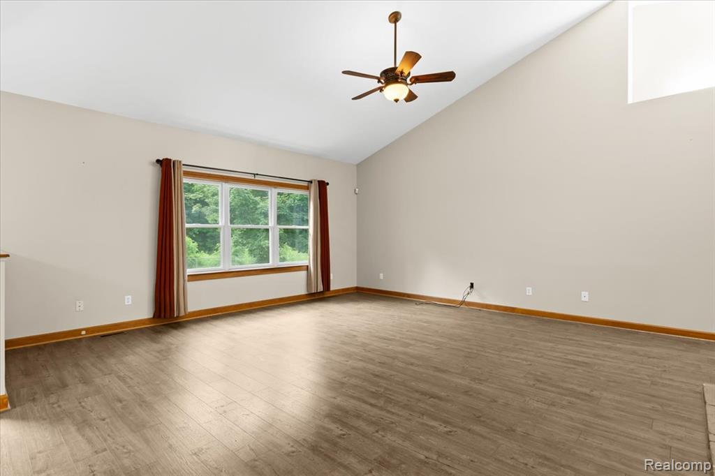 6318 MAPLE Avenue, Swartz Creek, MI 48473 — Photo 11