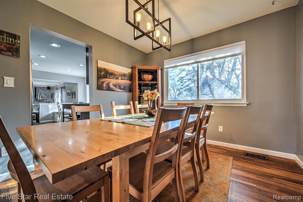 8838 Dublin Way, Sterling Heights, MI 48314 — Photo 11