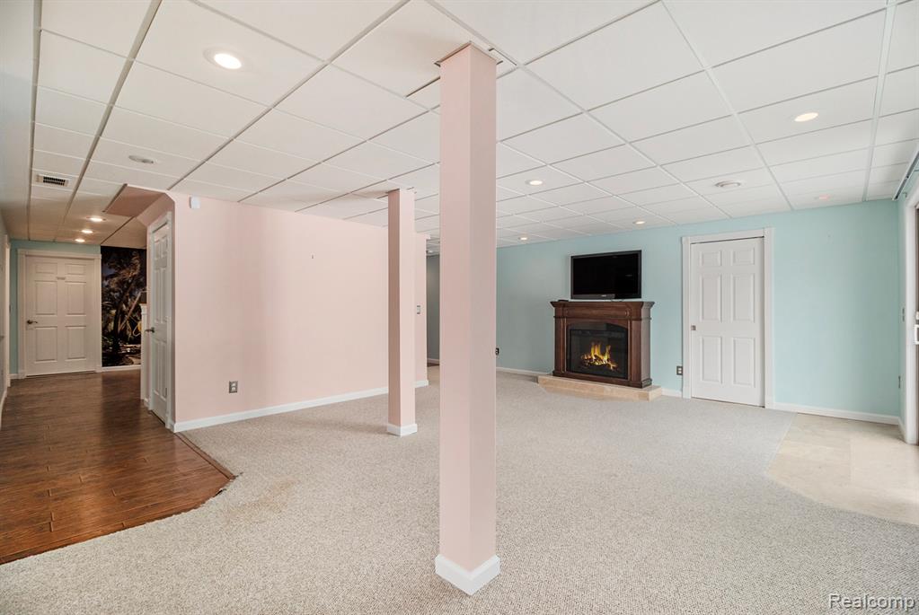 2298 Meadow Court, Leonard, MI 48367 — Photo 34