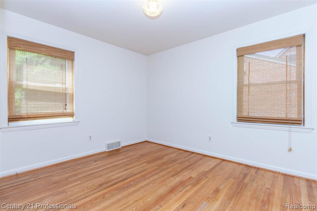 25009 Donald, Redford, MI 48239 — Photo 18
