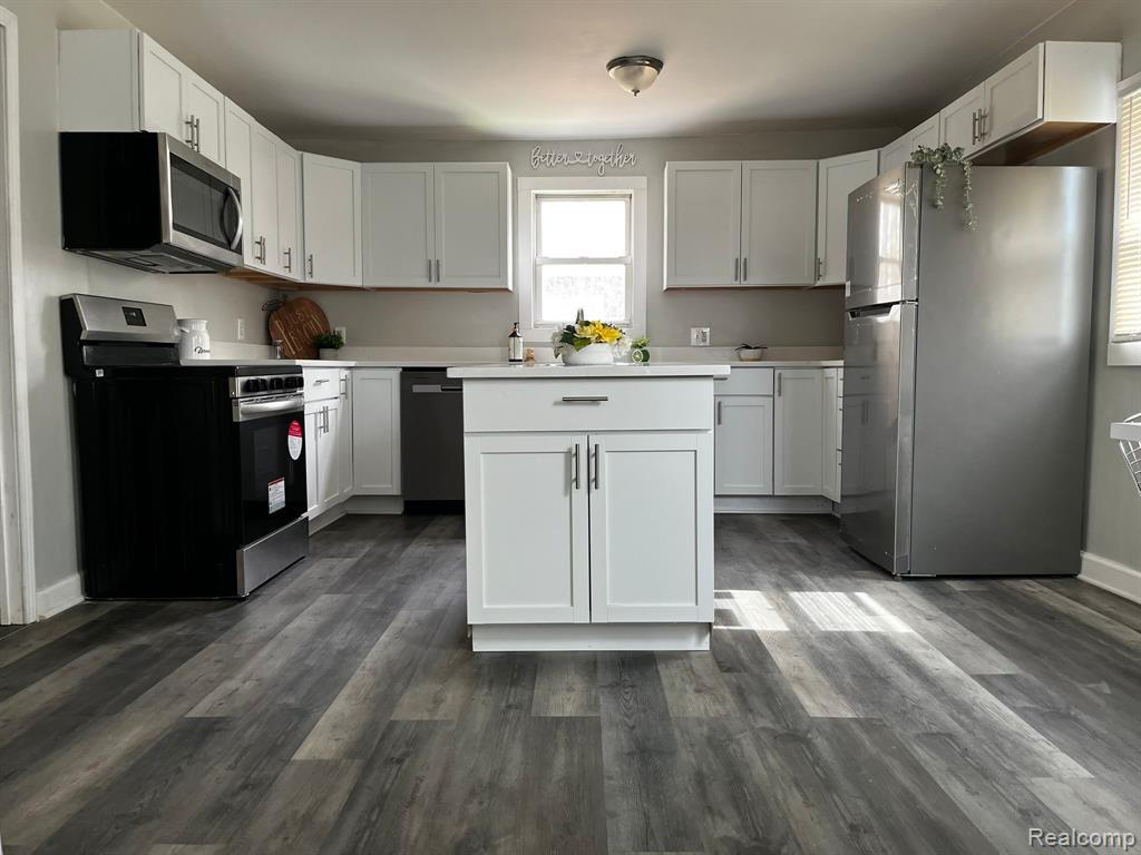 417 E HUNT Street, Adrian, MI 49221 — Photo 3