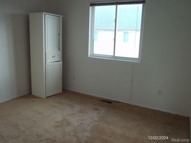 649 LEWA DOWNS Drive, Pontiac, MI 48341 — Photo 6