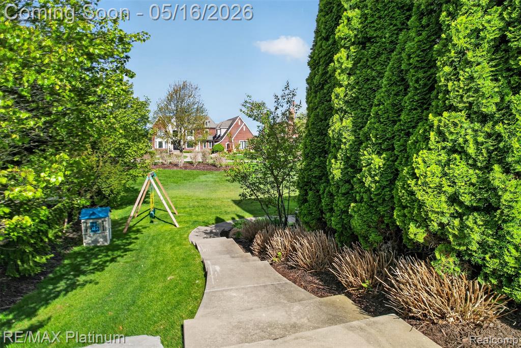 10709 Stoney Point Drive, South Lyon, MI 48178 — Photo 60