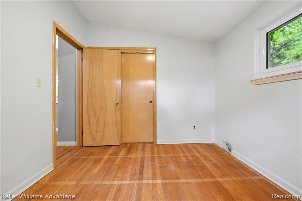 52433 Ihla Street, Utica, MI 48316 — Photo 20