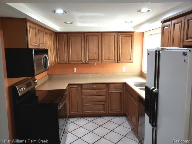 5615 JOHN R Road, Troy, MI 48085 — Photo 11