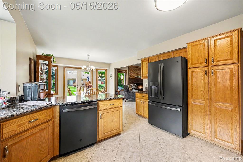 50183 Oxford Drive, Macomb, MI 48044 — Photo 12