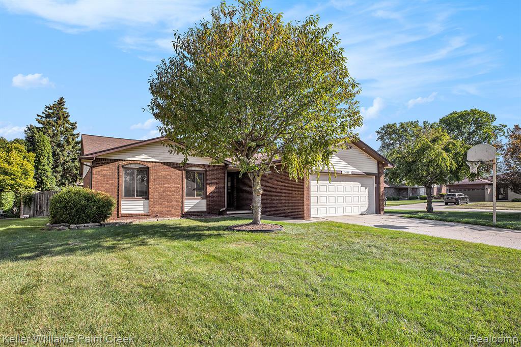 5055 Scarsdale Drive, Sterling Heights, MI 48310 — Photo 3
