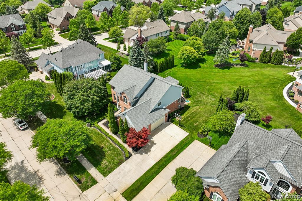 45896 Lathum Drive, Novi, MI — Photo 55