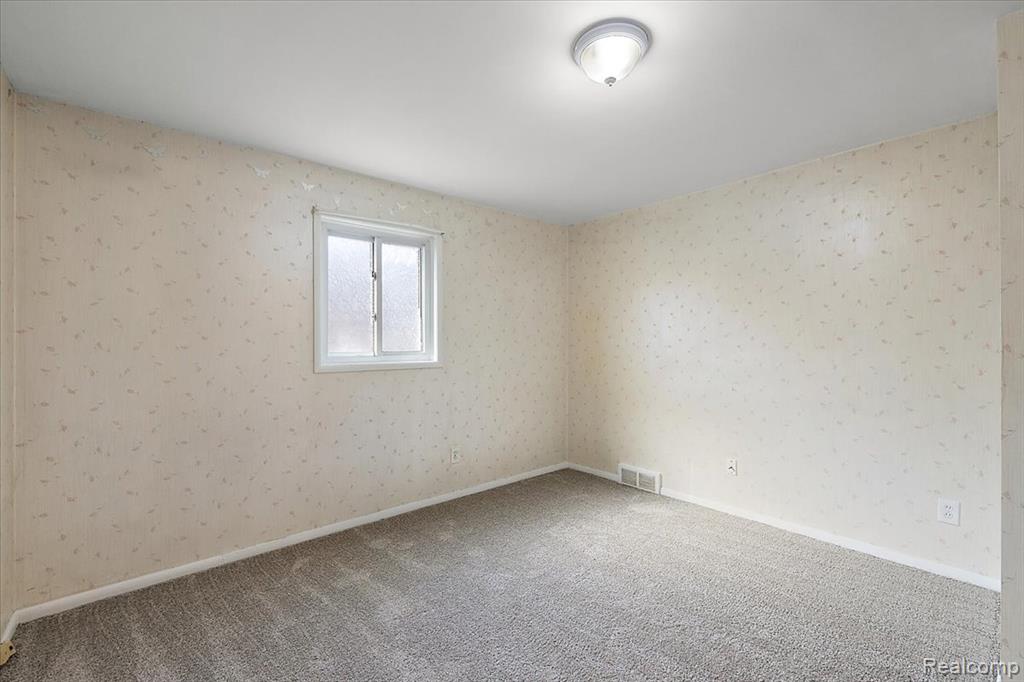 8628 Strom Drive, Sterling Heights, MI 48314 — Photo 24