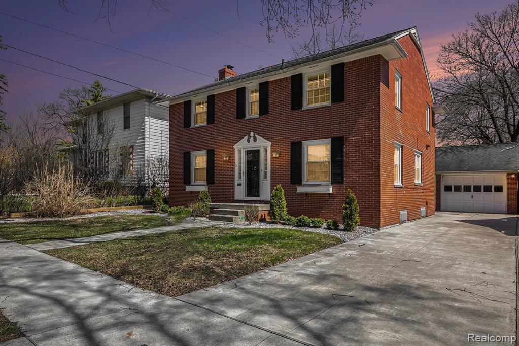 913 BEARD Street, Flint, MI 48503 — Photo 2