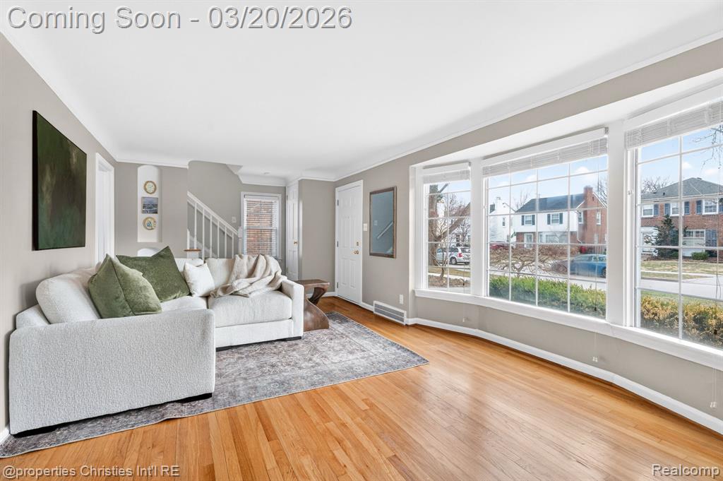 1922 Norwood Drive, Grosse Pointe Woods, MI 48236 — Photo 7