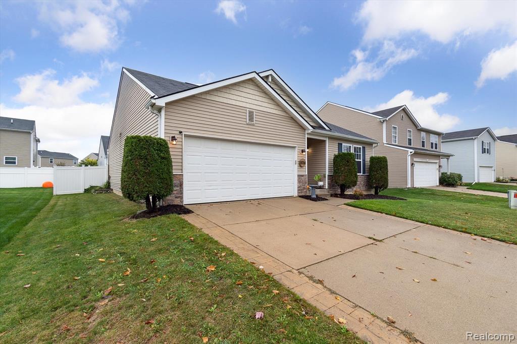 8056 Beechwood Boulevard, Dexter, MI 48130 — Photo 2