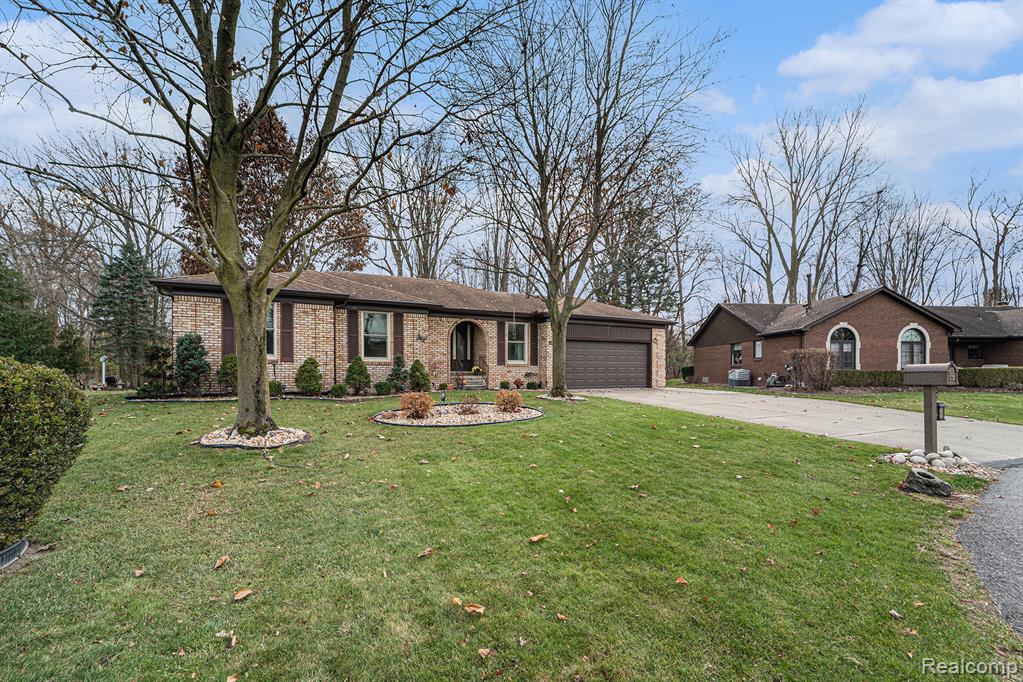 48796 Palmyra Drive, Shelby Twp, MI 48317 — Photo 22
