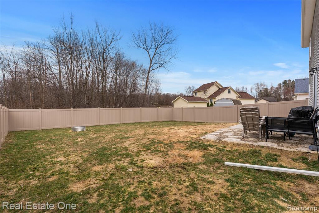 2273 Apple Tree Drive, Burton, MI 48519 — Photo 40