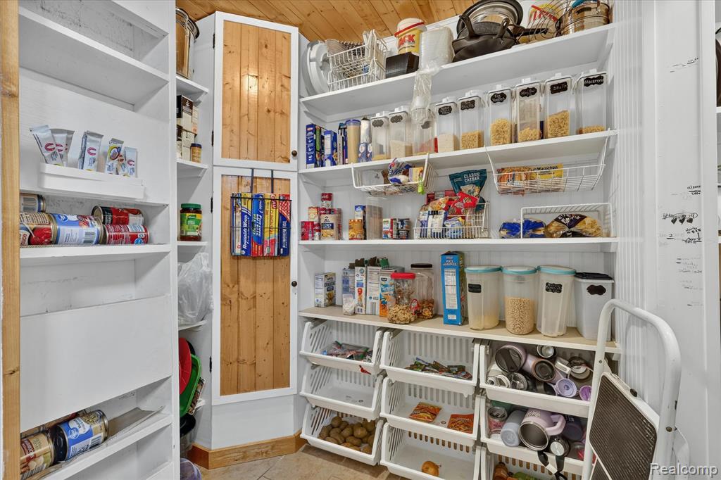 17 E White Lake Dr, Twin Lakes, MI 49457 Drive, Twin Lake, MI 49457 — Photo 20